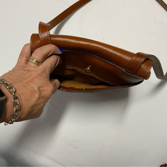 Patricia Nash Crossbody Purse w/Matching Wallet - Picture 4 of 14